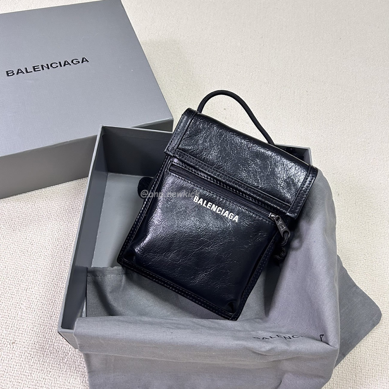 Balenciaga Explorer Arena Cracked Leather Messenger Bag Black (8) - newkick.cc